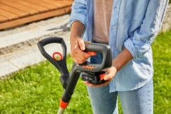 GARDENA Accutrimmer EasyCut 23/18V P4A Set 6 GARDENA Accutrimmer EasyCut 23/18V P4A Set -Pokon Verkoop gardena accutrimmer easycut 23 18v p4a set 1500x1000 640af3071c5d6 l